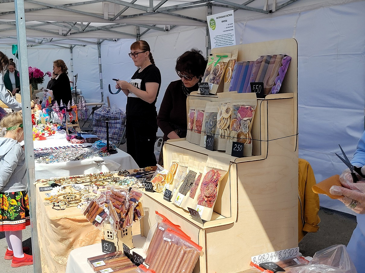 Первоуральские бизнесмены посетили выставку в Каменске-Уральском Первоуральские бизнесмены посетили выставку в Каменске-Уральском