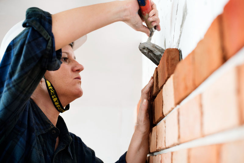 В Свердловской области ввели в эксплуатацию более 1,7 миллиона квадратных метров жилья за 2024 год  | Свердловская область стала лидером по объему жилья на Урале