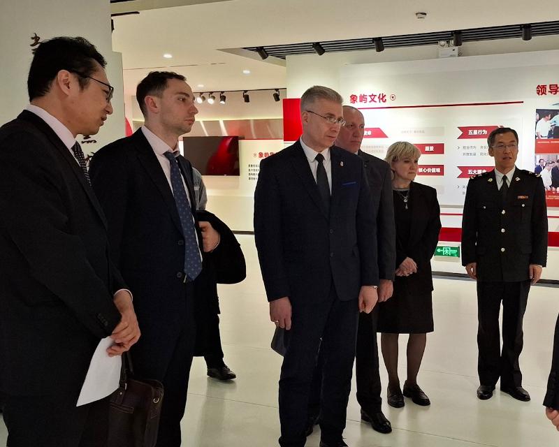 Свердловские таможенники посетили Харбин, чтобы обсудить с китайскими коллегами подготовку к ЭКСПО | Уральские таможенники обсудили с китайскими коллегами подготовку к ЭКСПО Свердловские таможенники посетили Харбин, чтобы обсудить с китайскими коллегами подготовку к ЭКСПО | Уральские таможенники обсудили с китайскими коллегами подготовку к ЭКСПО