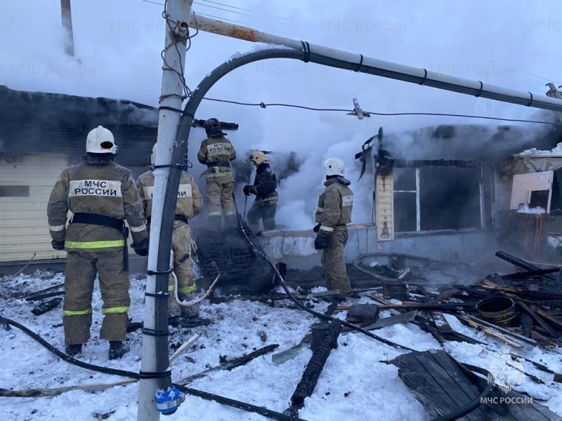 Накануне вечером в Первоуральске сгорел садовый дом