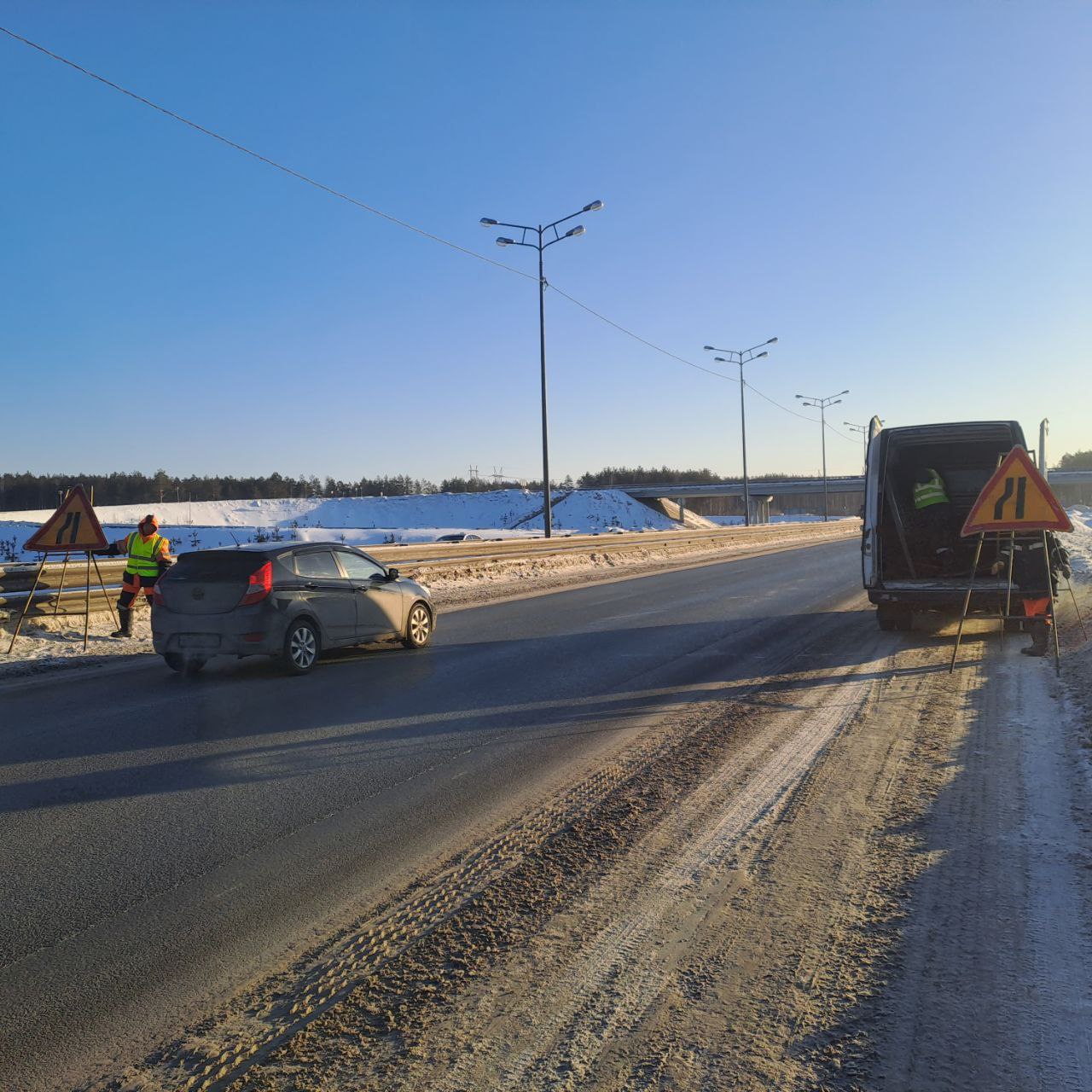 Сужение трассы на федеральной дороге Р-242: ГИБДД Свердловской области обращает внимание автомобилистов Сужение трассы на федеральной дороге Р-242: ГИБДД Свердловской области обращает внимание автомобилистов