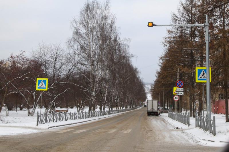 В Первоуральске установили светофоры нового типа | Новые светофоры Т7 появились в Первоуральске