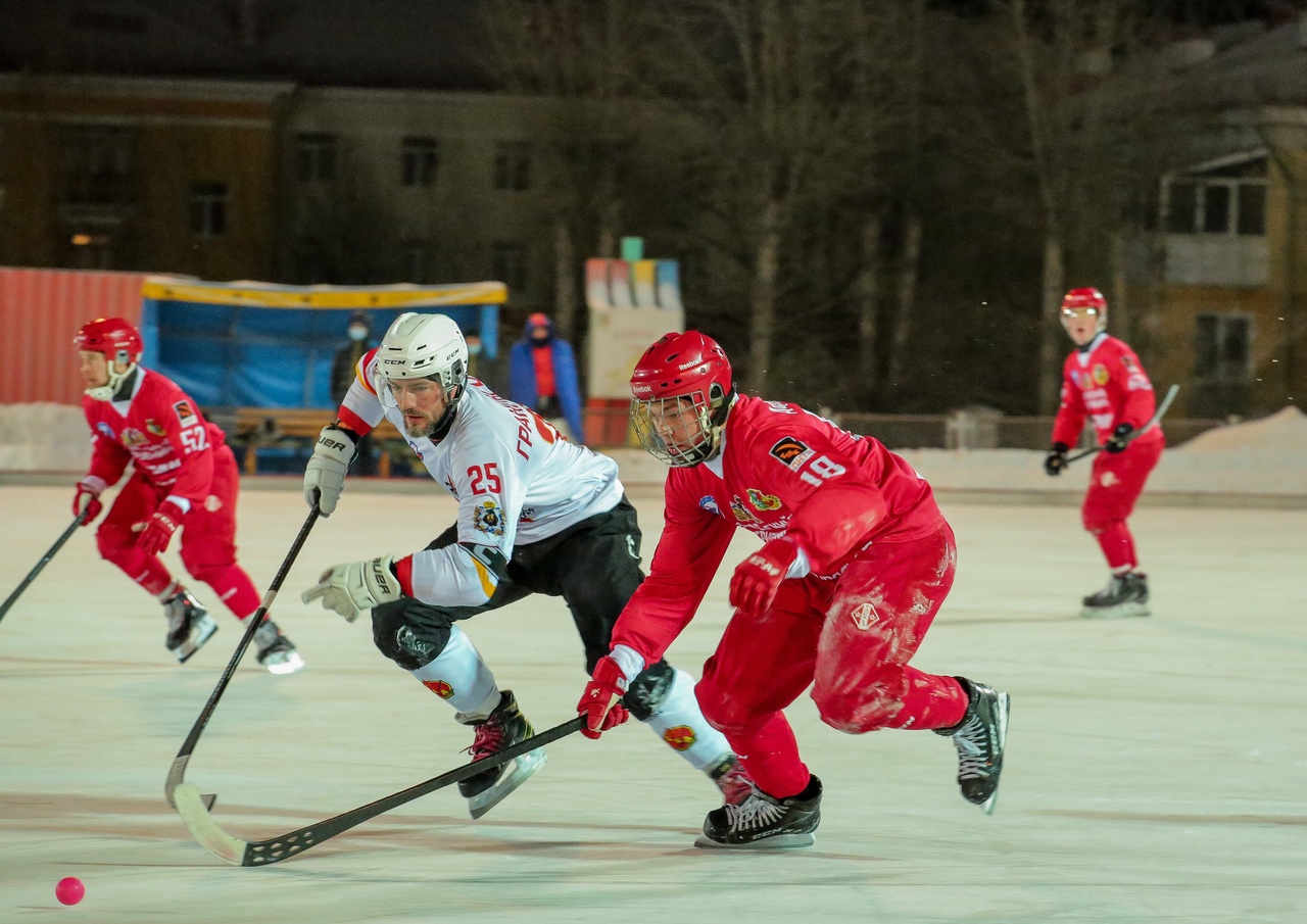 На стадионе «Уральский трубник» в Первоуральске поменяют освещение почти за 5,5 млн рублей