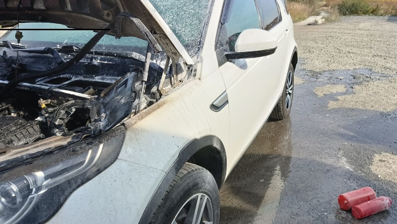 Накануне в Первоуральске сгорел внедорожник Накануне в Первоуральске сгорел внедорожник