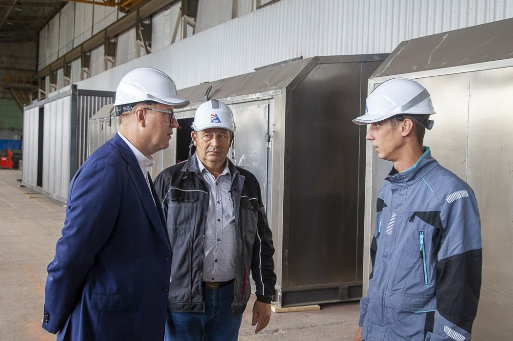 Первоуральский завод будет оказывать городу поддержку | «ЗМК–АнтенМед» и администрация Первоуральска объявили о сотрудничестве Первоуральский завод будет оказывать городу поддержку | «ЗМК–АнтенМед» и администрация Первоуральска объявили о сотрудничестве