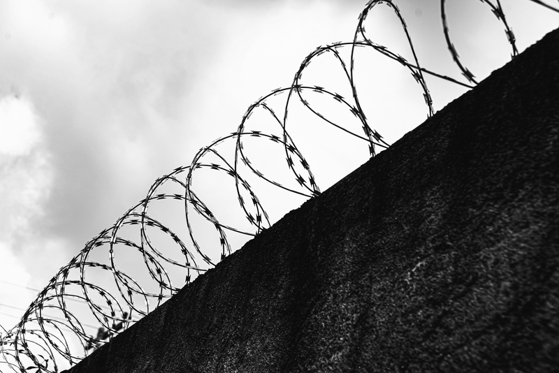 В Екатеринбурге поймали 14-летнюю закладчицу | Полиция Екатеринбурга задержала школьницу, раскладывающую мефедрон