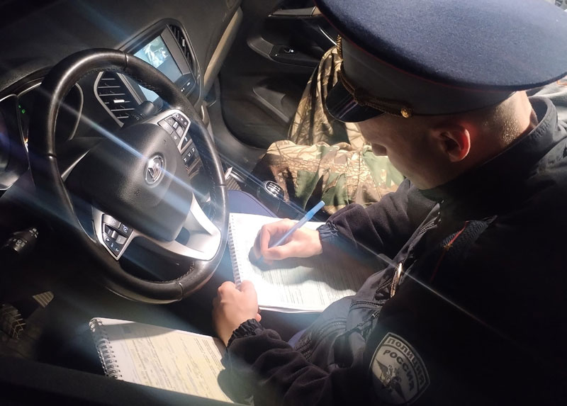 Жителей Первоуральска предупредили: за неоплаченный штраф можно попасть под арест | В Первоуральске полиция проводит акцию «Должник» и напоминает о необходимости оплачивать штрафы