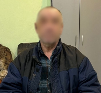 Задушил в пьяном угаре: на Урале будут судить местного жителя, убившего 93-летнюю мать | Житель Екатеринбурга в пьяном состоянии убил свою мать 