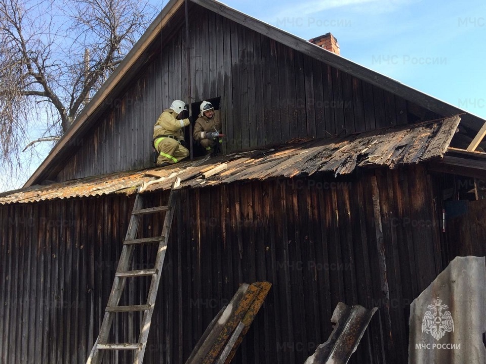 Садоводы напугались - в Билимбае сгорел жилой дом