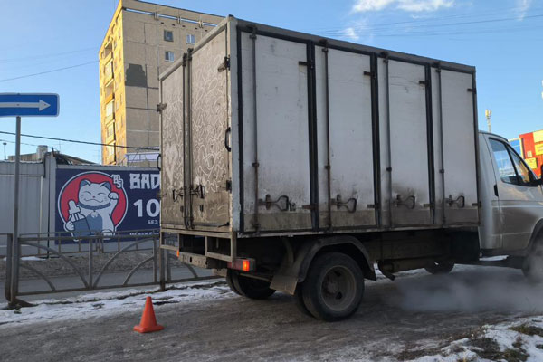 В Первоуральске водитель "Газели" после разгрузки продуктов сбил насмерть пенсионерку
