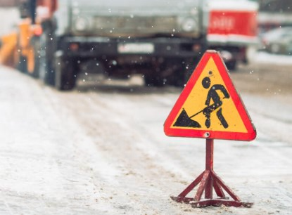 На Тюменском тракте ввели реверсивное движение | На трассе «Екатеринбург – Тюмень» начались дорожные работы