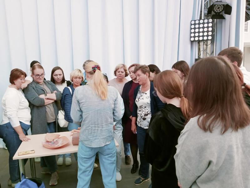 В Первоуральске прошел семинар по экстренной медицинской помощи беременным | В Свердловской области студенты медвуза научились оказывать экстренную помощь